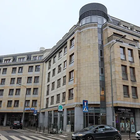 Central Prestige Point Poznań Zewnętrze zdjęcie